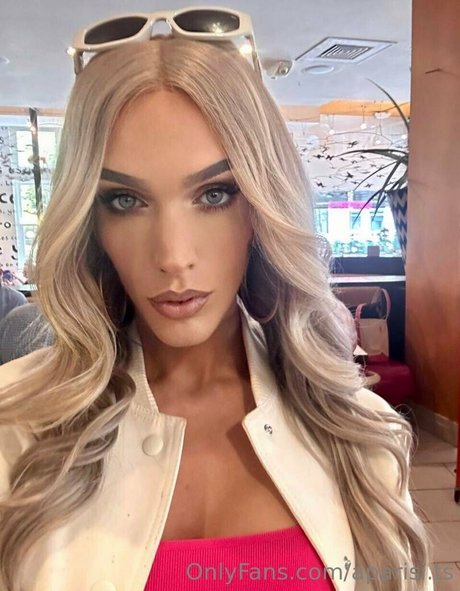 aparisi ts hot actress archive