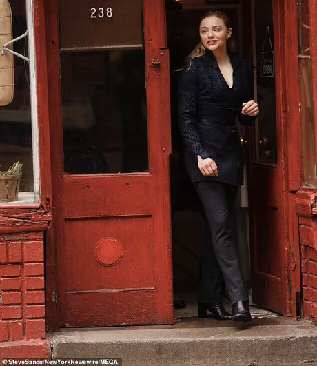 tanned onlyfans hot sexy pic