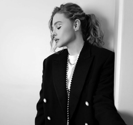 young onlyfans free naked pictures