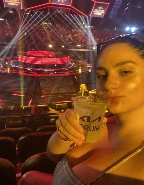 fart onlyfans pornographic photos