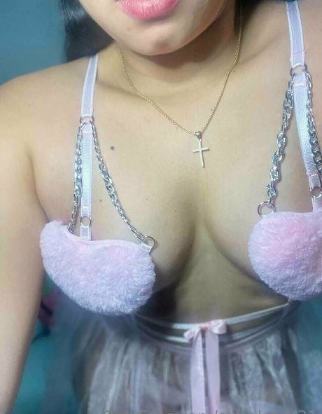 angelahot21 model high quality image