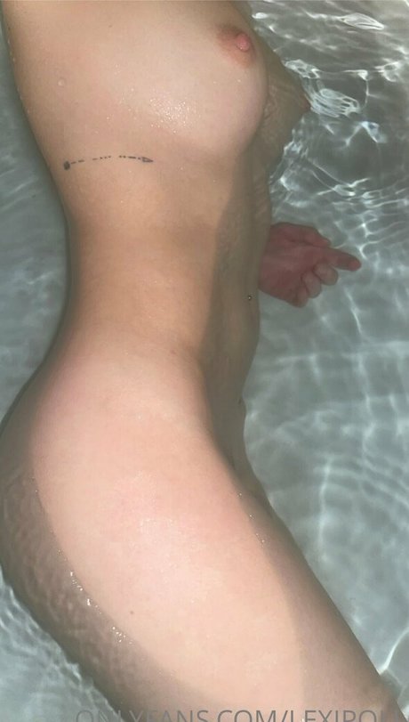 smile onlyfans adult gallery