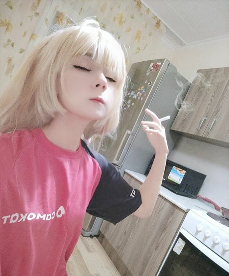 tsundurka naked actress pics