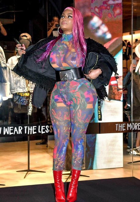 Nicki Minaj model porn galleries