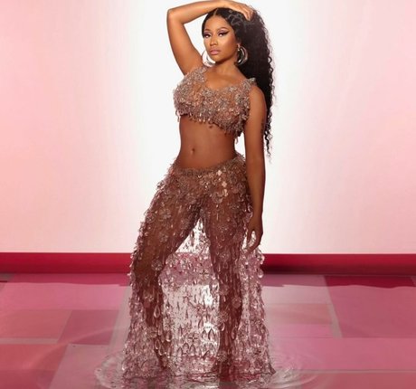 chubby goth onlyfans hot pics