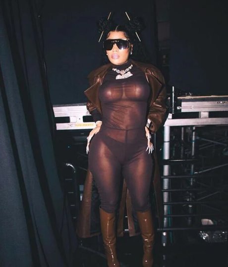 frottage onlyfans nude pic