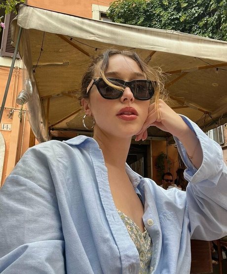 redhead squirt onlyfans sexy images