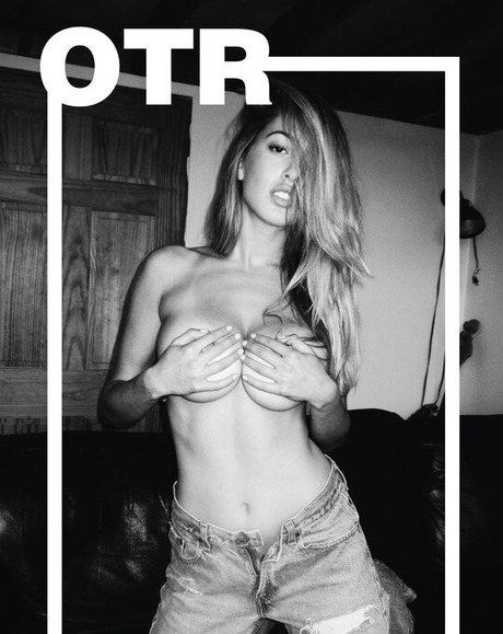 Lindsey Kevitch model pretty img