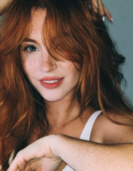 danielleboker pornstar img