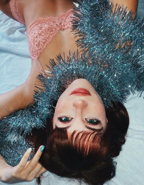 danielleboker hot actress pic