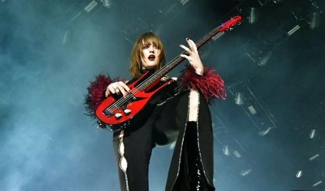 Victoria De Angelis beautiful actress image