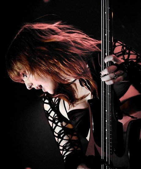 Victoria De Angelis pornstar art images