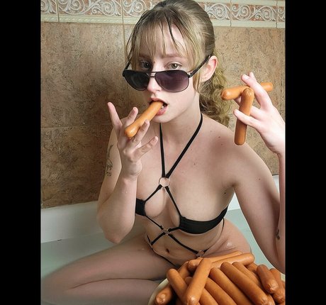 Real Owl perfect pornstar pictures