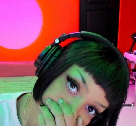 Doja Cat beautiful pornstar pictures