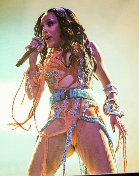 blonde muscle onlyfans hot sexy pictures