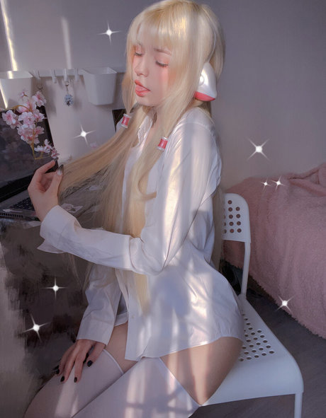 tenletters model pornographic picture