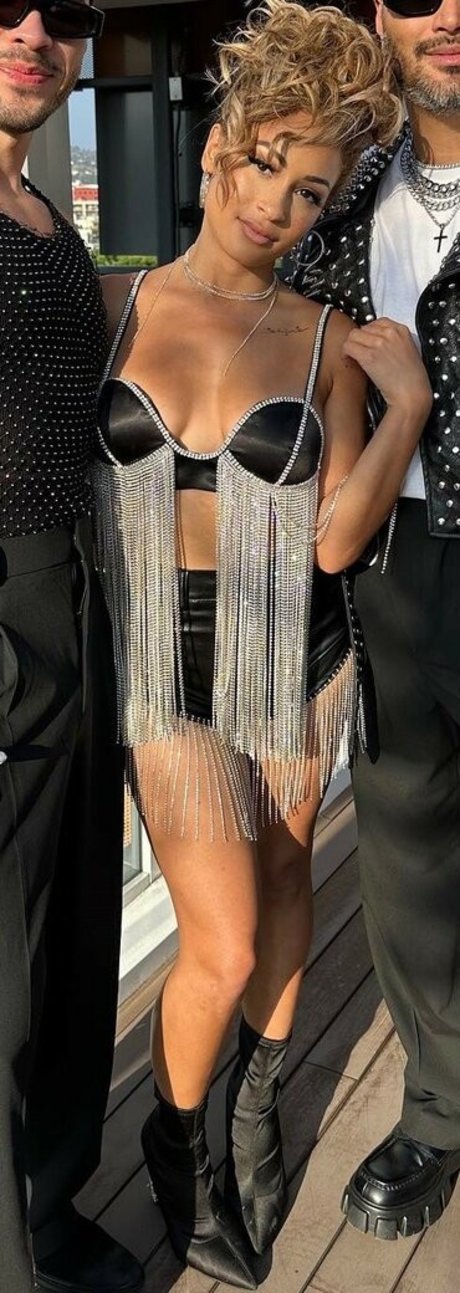 Kayla Braxton pretty actress pics