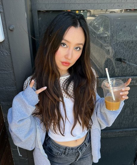 Olivia Sui star beautiful images