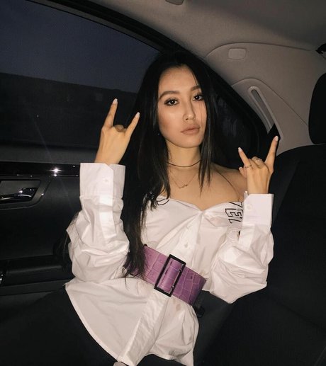 Olivia Sui star porn pics