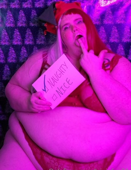 trixiefae21 nude pornstar pictures