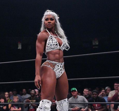 old lady onlyfans hot nude pic