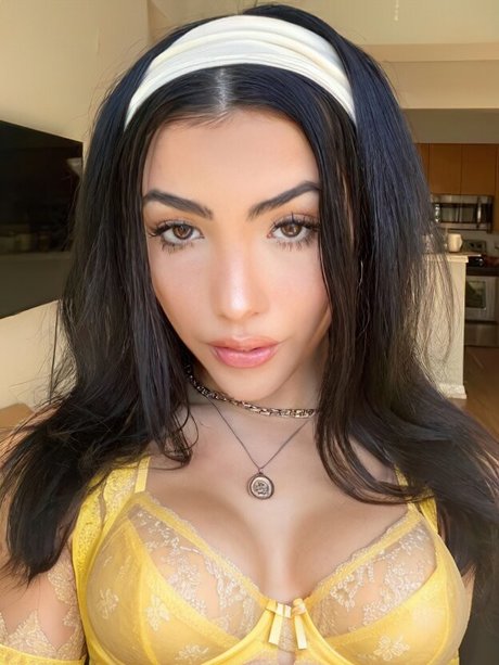 Andrea Botez Ai Porn sexy model image