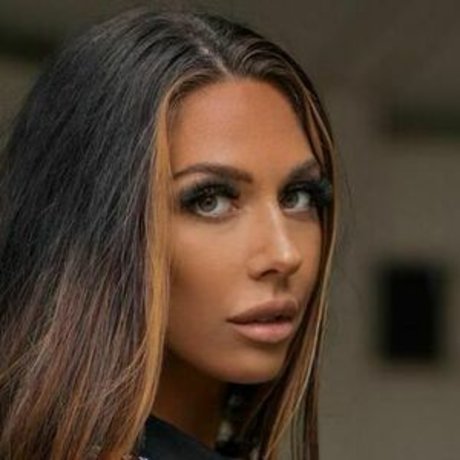 Taylor Daniels model nudes img