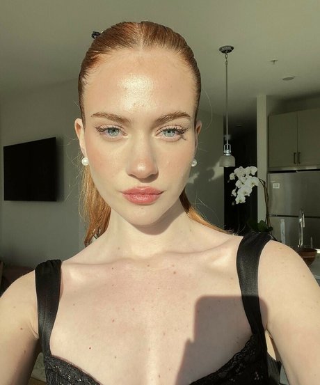 busty mom onlyfans exclusive pictures