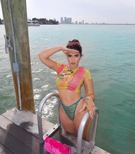 Kali Uchis pornstar exclusive archive