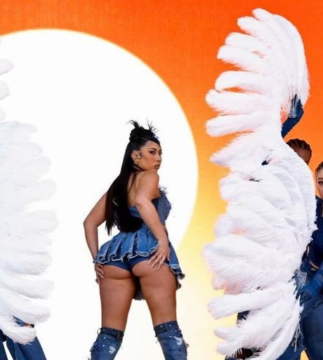 Kali Uchis model adult archive