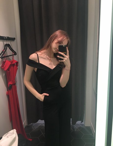 Starishere69 perfect actress archive