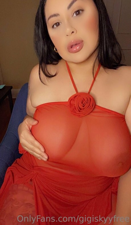 gigiskyyfree pretty star pic