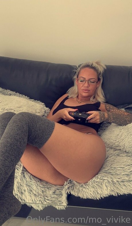 mo vivike star naked pictures