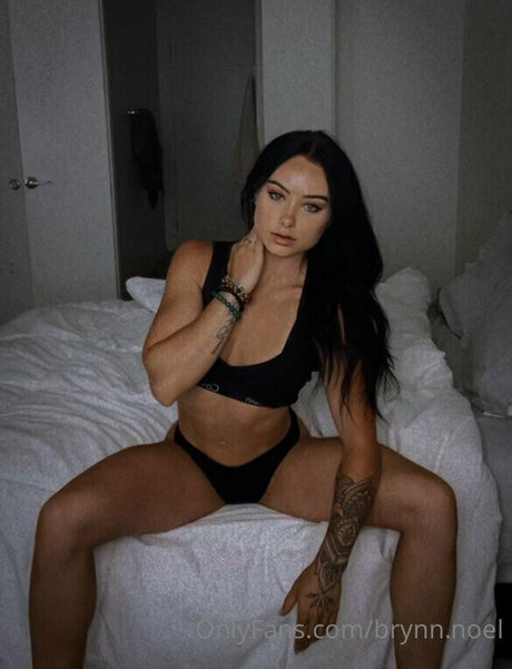 Brynn Noel perfect pornstar pics