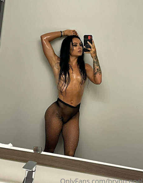 Brynn Noel model image