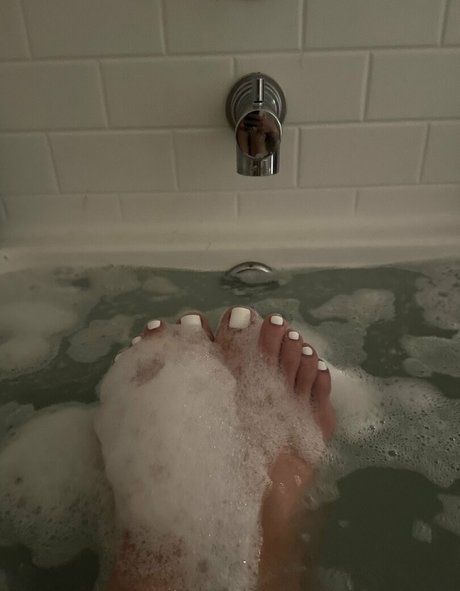 female popular onlyfans art porn pic