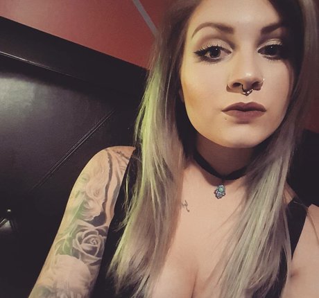 official miss gigi adult model galleries