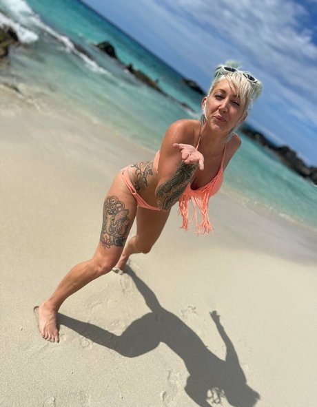 taylorraz exclusive actress pics