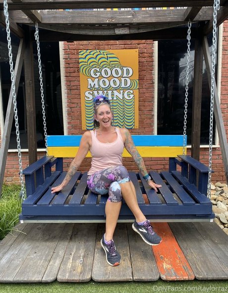 taylorraz high quality pornstar photos