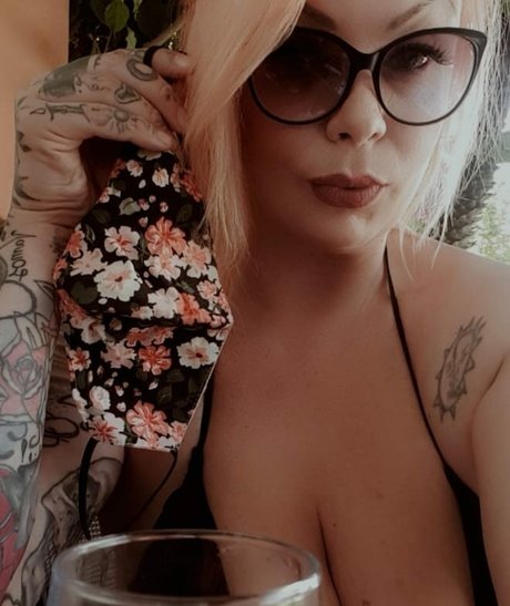 Ming naaa model hd photos