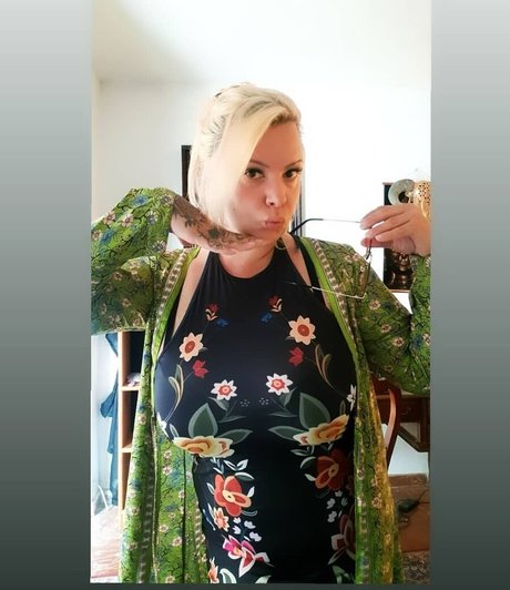 pov teen onlyfans beautiful gallery