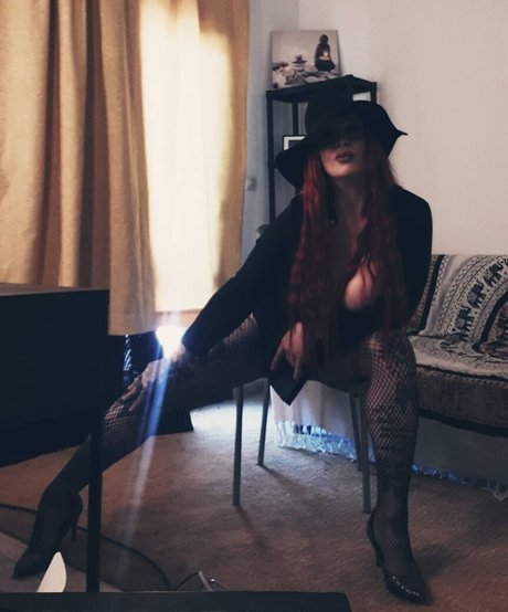 Ming naaa pornographic model picture