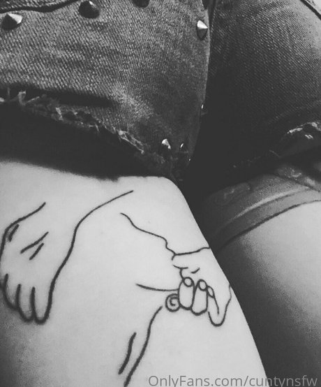 cuntynsfw pretty model img