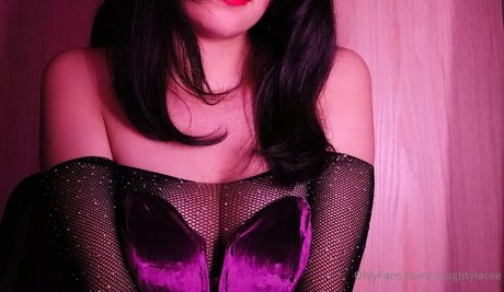 naughtylacee nudes star galleries