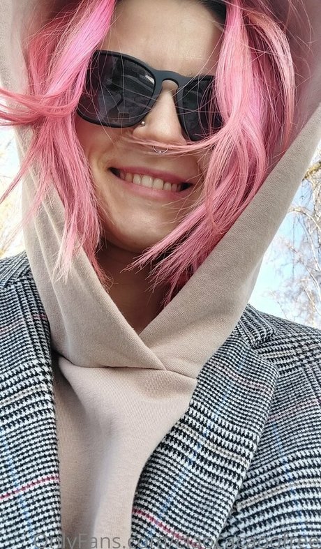 shemale fucks girl onlyfans naked galleries