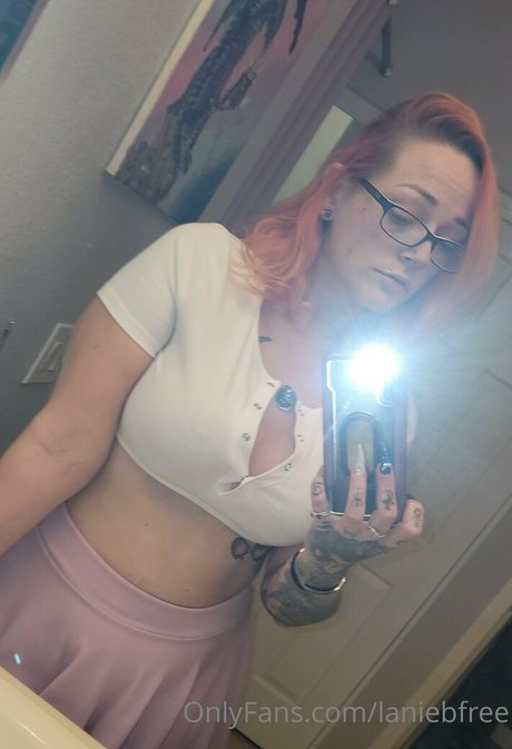 laniebfree star xxx photos