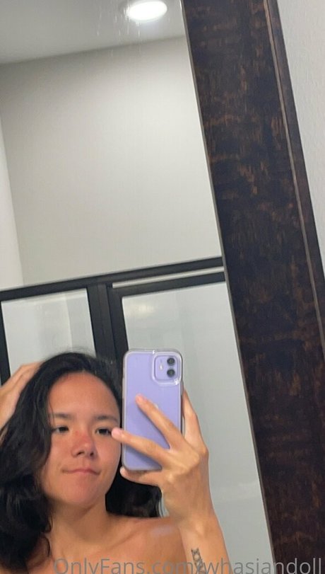 whasiandoll pornographic model pic