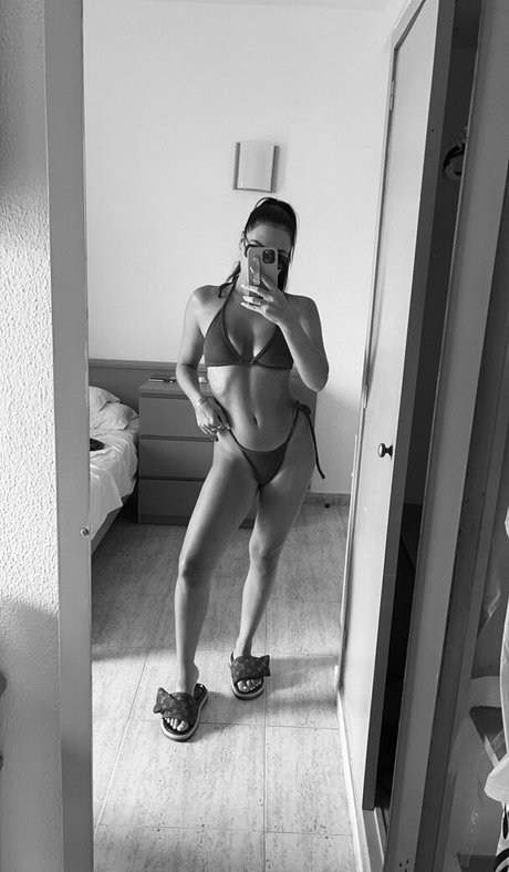 jleighb95 pornographic star image