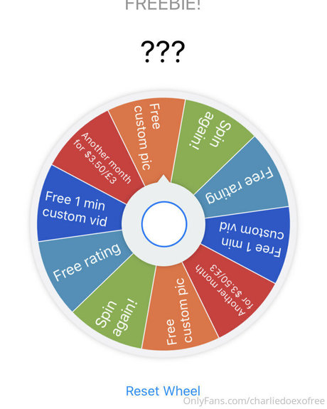 charliedoexofree nude actress pics