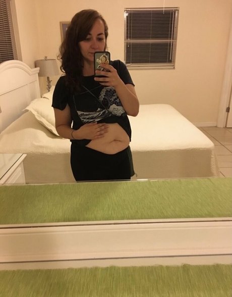 chubbyelfgirl star top photo